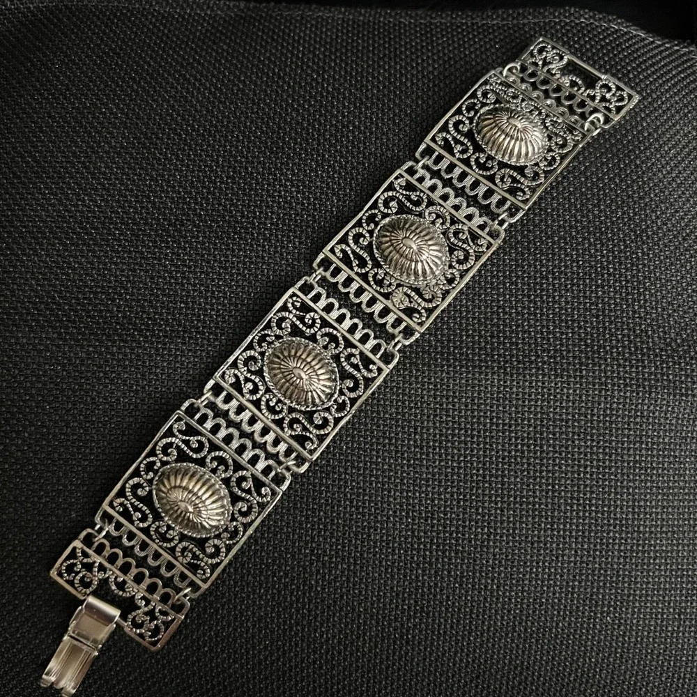 Vintage Silver Tone Filigree Panel Bracelet Ornate Shell Motif 7.25in Victorian